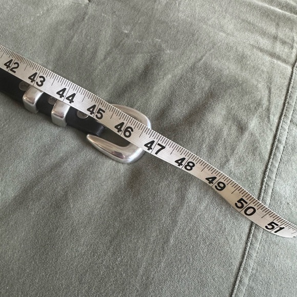 Black Leather Women’s Belt - Picture 3 of 3